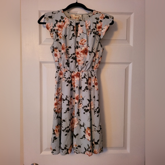 Monteau dress, size small - Picture 1 of 3